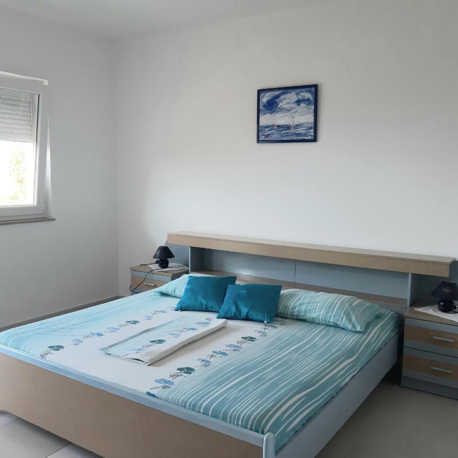 Apartmani Miletic Novi Vinodolski Esterno foto