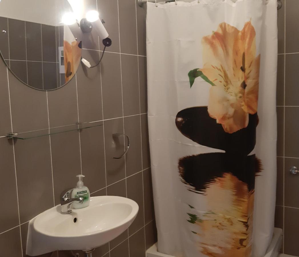Apartmani Miletic Novi Vinodolski Esterno foto